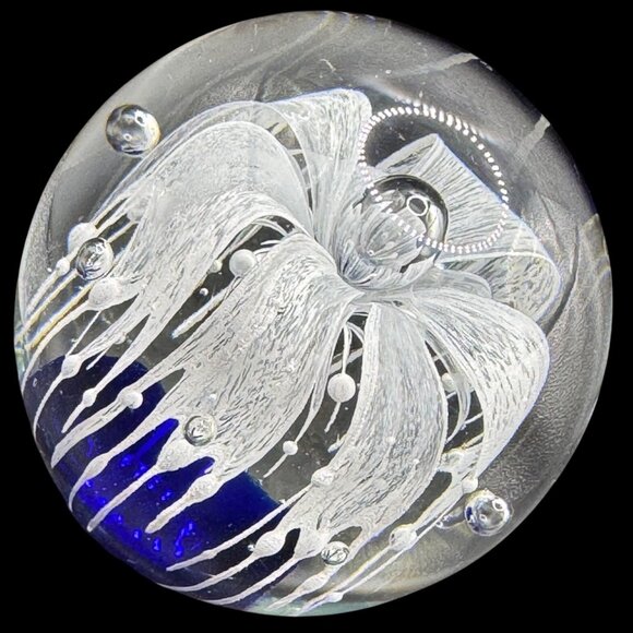 Art Glass Cobalt Blue Clear Paperweight White Flower Controlled Bubbles - Picture 7 of 8